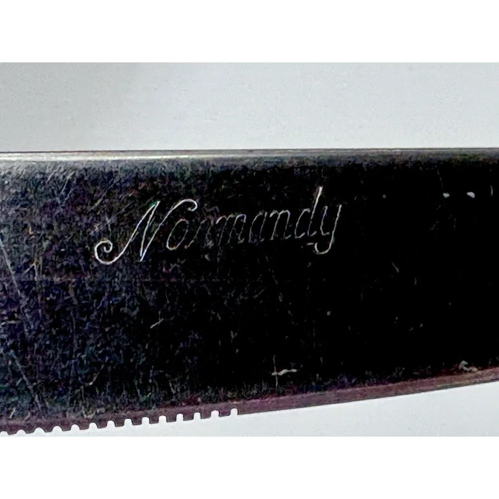 Vintage 1847 Roger Bros Silver-plate Dinner Knives Normandy Pattern Set of 11